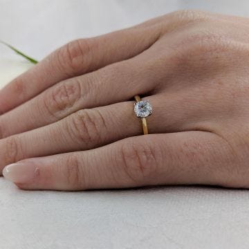 18k .61ct Round Brilliant Cut Diamond Solitaire Ring