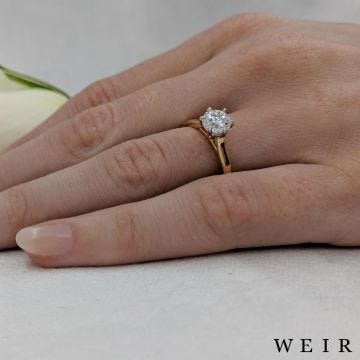 Yellow gold/platinum 0.90ct G SI1  Round brilliant cut Diamond Engagement Ring