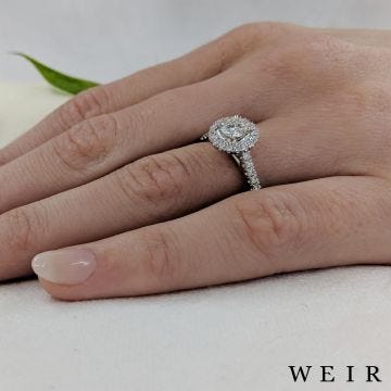 Platinum 0.40ct E SI1  Round brilliant cut Diamond Engagement Ring