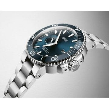 Aquis Small Second Date 45.5mm Blue Dial Automatic Movement Stainless Steel Case Stainless Steel Bracelet Watch