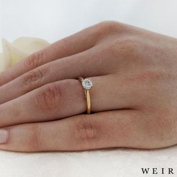 18k Yellow gold/platinum 0.30ct F SI1  Round brilliant cut Diamond Engagement Ring