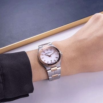 Cap Camarat 33mm, Mother of Pearl Dial, Quartz Movement, Stainless Steel & Rose Gold PVD Watch