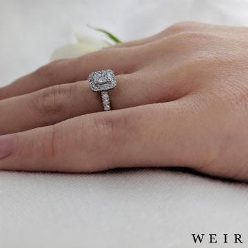 Platinum 0.30ct F VS2  Princess cut Diamond Engagement Ring
