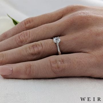 Platinum 0.50ct F SI1  Round brilliant cut Diamond Engagement Ring