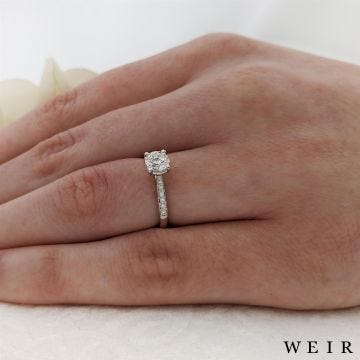 Platinum 0.51ct F SI1  Round brilliant cut Diamond Engagement Ring