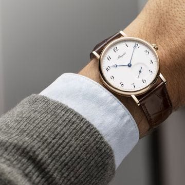 Classique 7147 40mm, White Dial, Automatic Movement, 18k Rose Gold Case, Leather Strap Watch