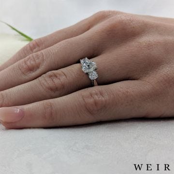 Platinum 0.70ct F VS1  Oval cut Diamond Engagement Ring