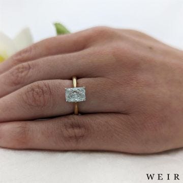 18k yellow gold Lab Grown 2.04ct E VS1  Radiant cut Lab Grown Diamond Dress Ring