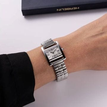 Photo of the Herbelin Ve Avenue 23.4x19mm Silver Dial Quartz Watch 17537B08, featuring a refined rectangular stainless steel case, elegant silver dial, and polished bracelet