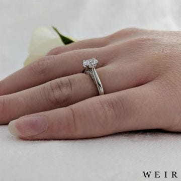 Platinum 0.50ct D SI1  Oval cut Diamond Engagement Ring