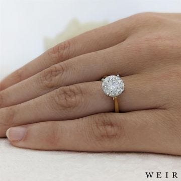 18k yellow gold Lab Grown 3.01ct E VS1  Round brilliant cut Lab Grown Diamond Dress Ring