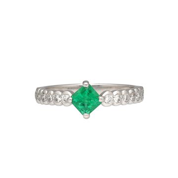 18k Princess Cut Emerald Ring