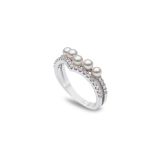18k White Gold Akoya Pearl and Diamond Ring