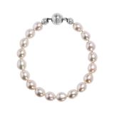 Vivien Pearl Bracelet