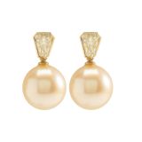 Diamond and Pearl 18k Yellow Gold Earrings