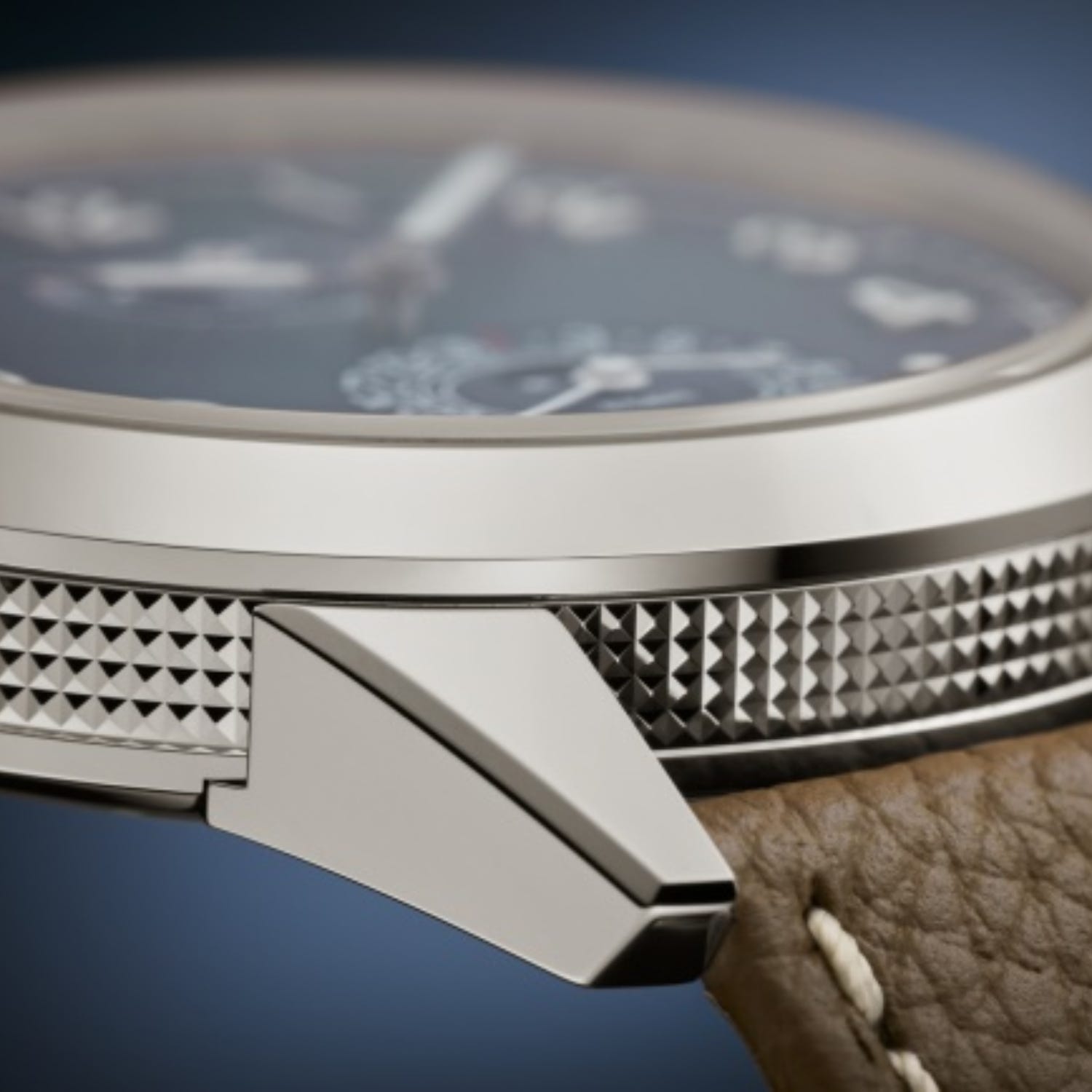 Complications/5328G-001 image four